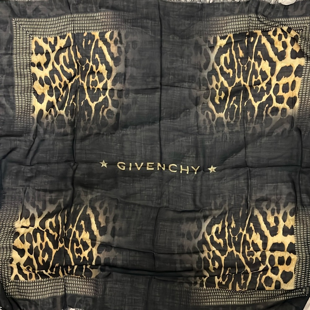 Brand new Givenchy wool 44x44”